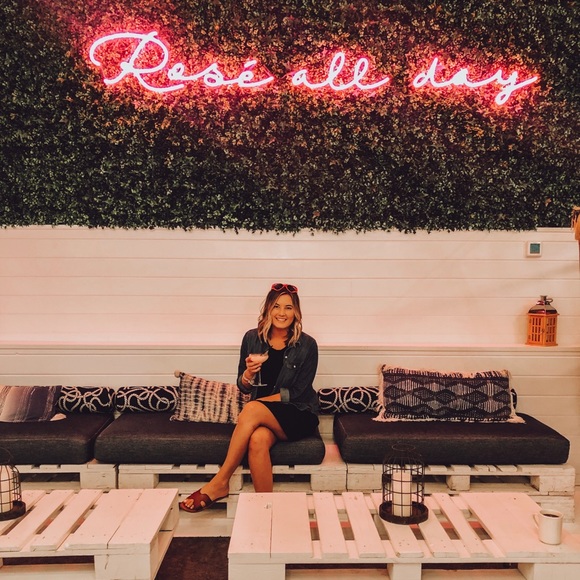 Meet the Posher, Emily! - Picture 1 of 1